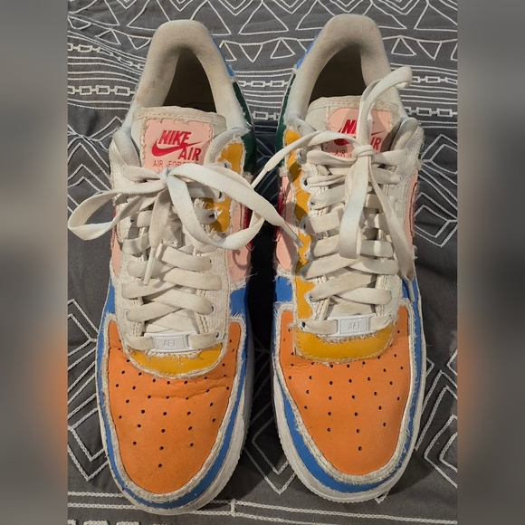 Nike Women's Air Force 1 LX Tear Away Red Swoosh Shoes Size 10.5 - Picture 2 of 7